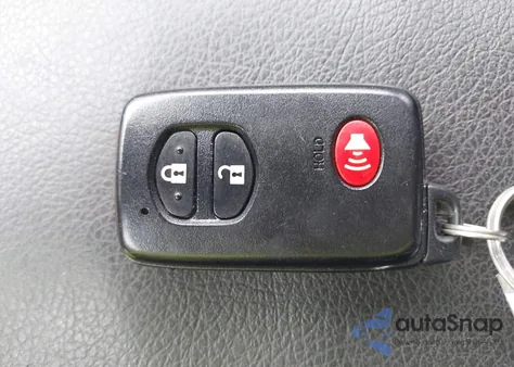 2012 Toyota Prius V Two из США, поврежденный, VIN JTDZN3EU7C3112027